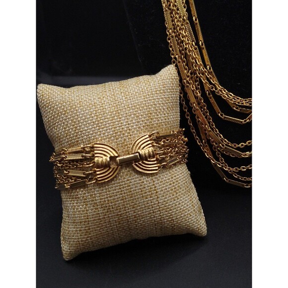 Vintage Gold tone Sarah Coventry Long Heavy Layered Necklace and Bracelet - Picture 6 of 11